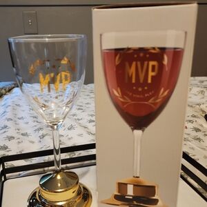 Gold and White Drinkware Set for Dining